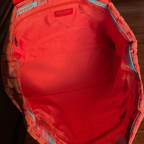 ❤️ Chanel Traveline Canvas Tote Bag Orange/Red - Picture 8 of 12